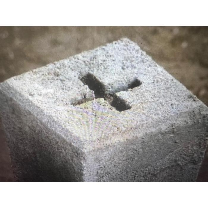 Betonový mezník 10x10 cm nebo 12x12 cm