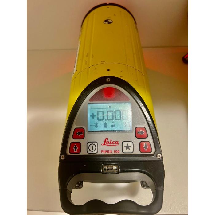 REPASOVANÝ POTRUBNÍ LASER LEICA PIPER 100